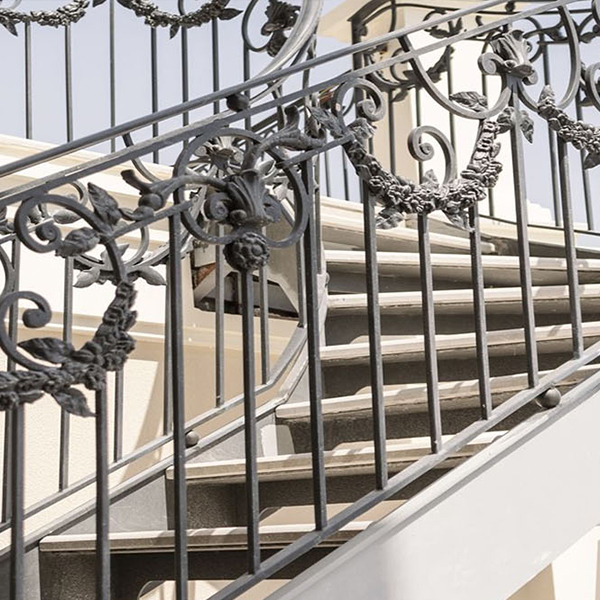 ferforje, ferforje korkuluk, ferforje merdiven kenarı